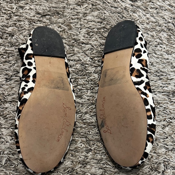 Sam Edelman Animal Print Flats with Black Trim - Picture 2 of 2